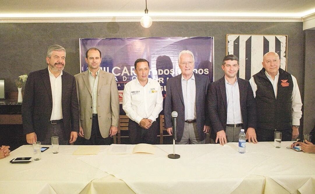 Amílcar Ganado, candidato a la alcaldía de Álvaro Obregón por la coalición Por la CDMX al Frente y Alejandro Martí, presidente de la Fundación México SOS. Foto: CORTESÍA