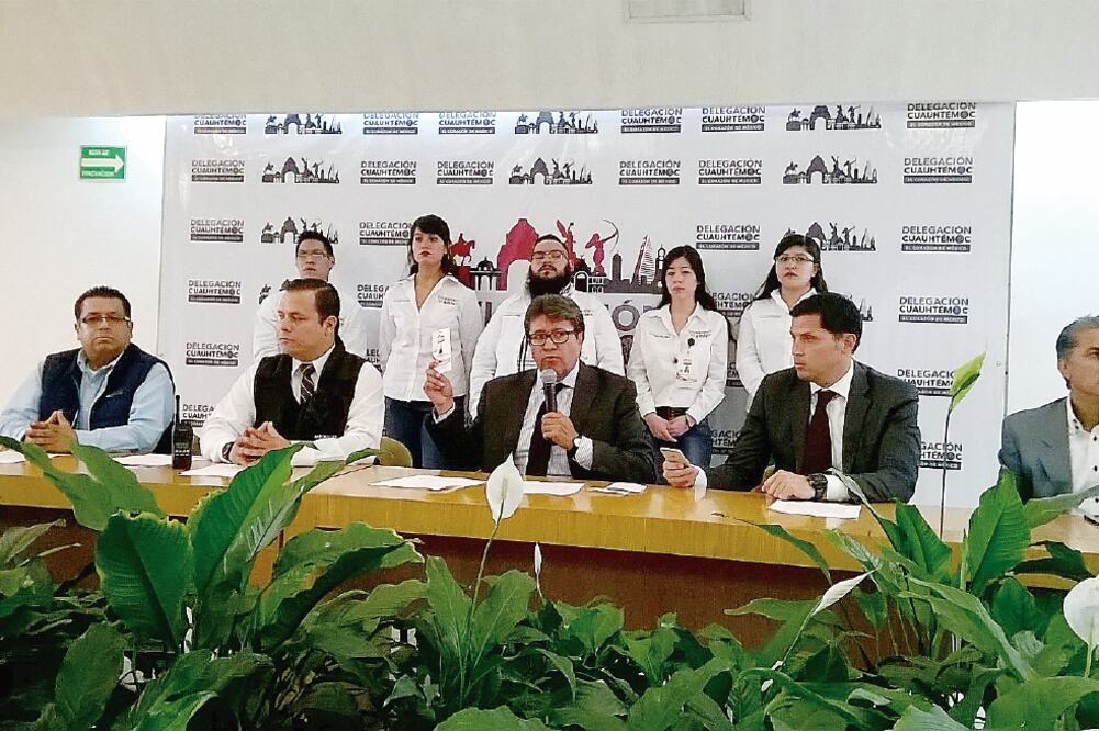 El jefe delegacional de Cuauhtémoc dio a conocer que de 50 aspirantes a orientadores se eligieron sólo tres mujeres y dos hombres, cuyos promedios oscilan entre 8.4 y 9.4 de calificación (ESPECIAL)