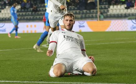 VIDEO: Santiago Giménez anota su primer gol con el Milan; en su debut en la Serie A