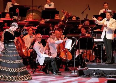 La ciudad de Los Ángeles une a Katy Perry y al venezolano Gustavo Dudamel