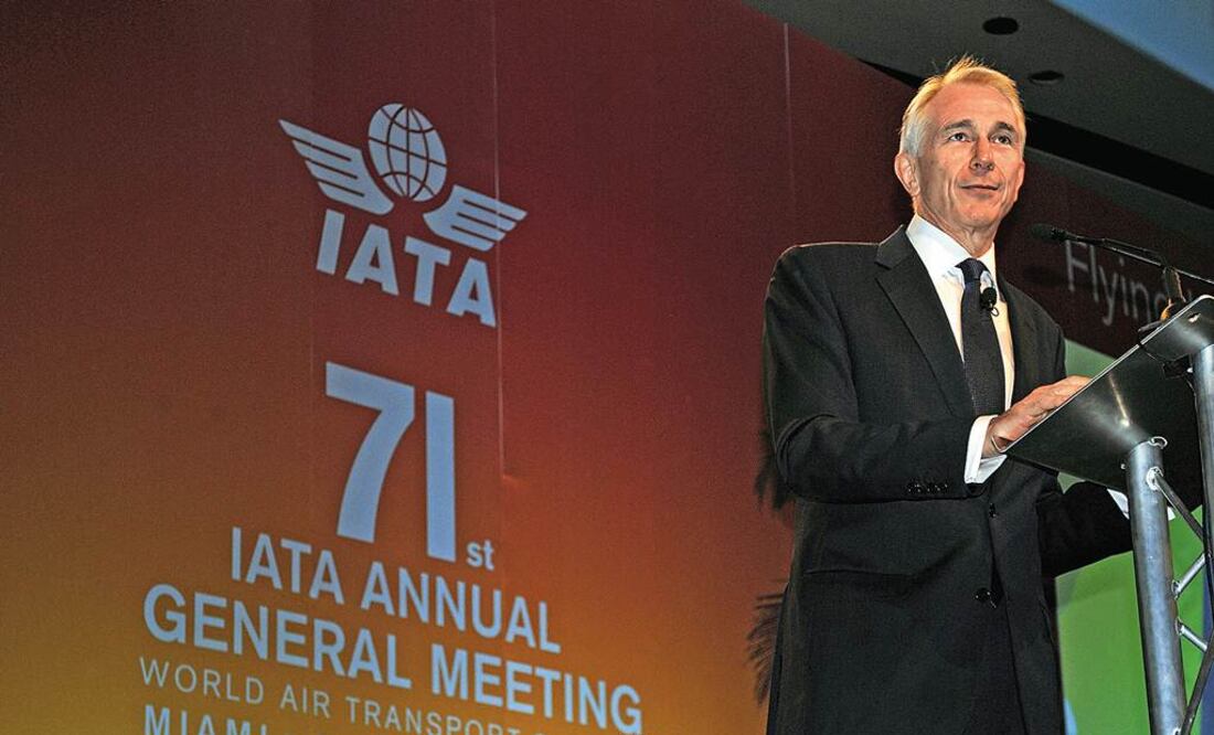 Tony Tyler, director general de la Asociación Internacional del Transporte Aéreo (IATA), durante su intervención en la 71ª reunión anual del organismo. Este año la asociación espera que el sector obtenga ganancias .