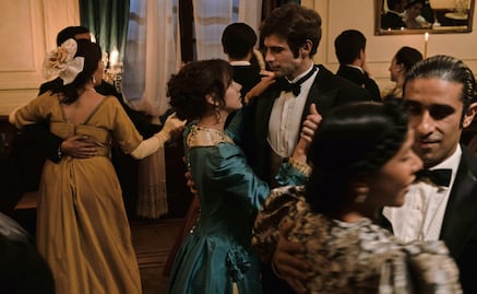 El espíritu rebelde del pasado renace en la serie "Como agua para chocolate"