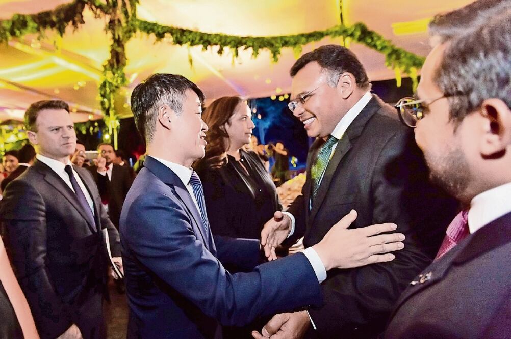 El gobernador Rolando Zapata también anunció la apertura de un nuevo recinto enfocado a convenciones y reuniones en la ciudad de Mérida. (ESPECIAL)