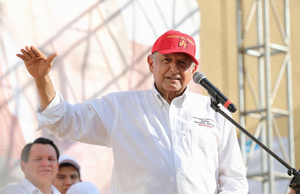 Las nuevas compañías de AMLO