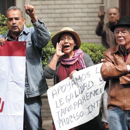 Alistan con candados relevo en Morena 