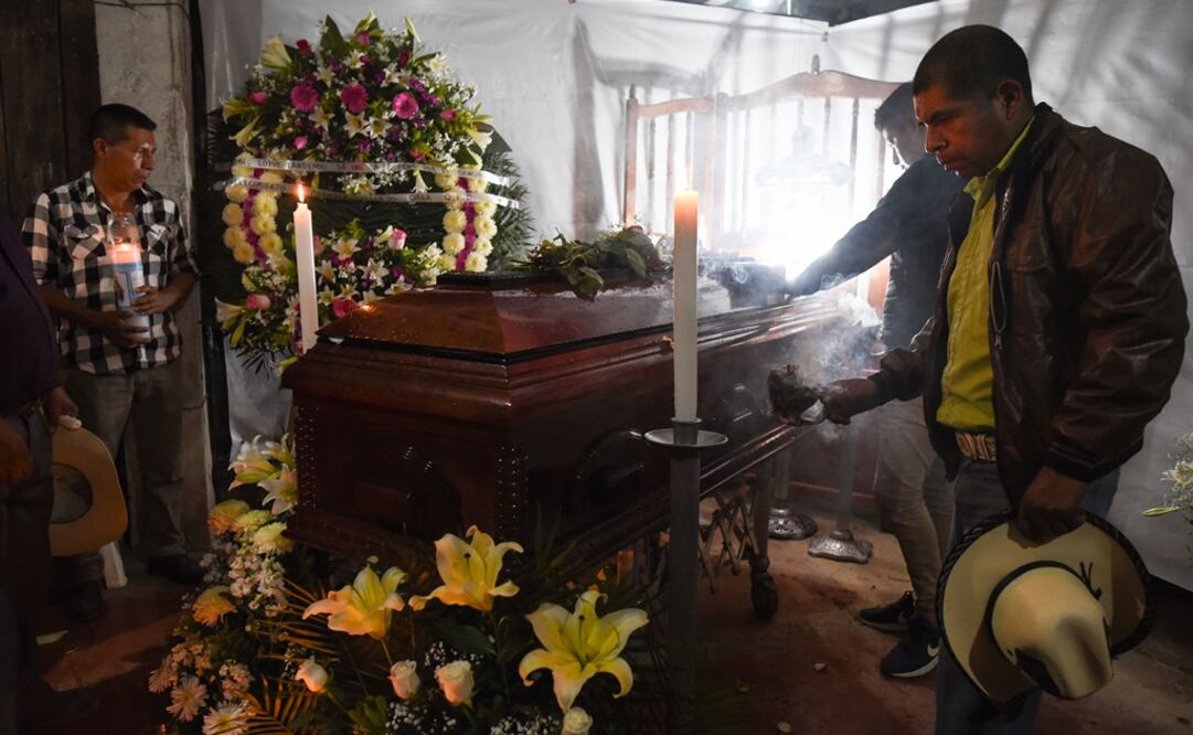 Velan cuerpo de Maricela Vallejo. Foto: AFP
