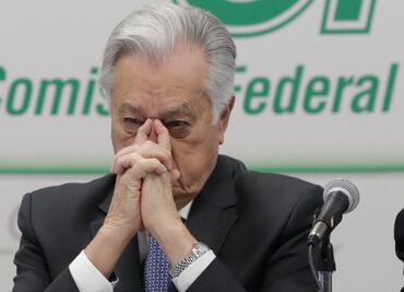 Hijo de Bartlett presentó información falsa en contrato con IMSS: SFP