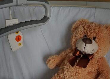 SSa investiga muerte de 13 menores por bacteria Klebsiella oxytoca en Edomex; advierte insumos contaminados