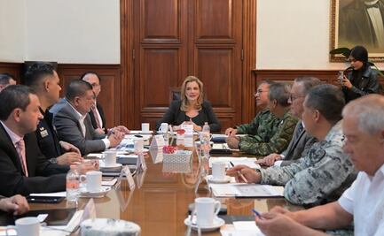 Gobernadora de Chihuahua encabeza reunión de seguridad tras hallazgo de 11 cuerpos en Ojinaga