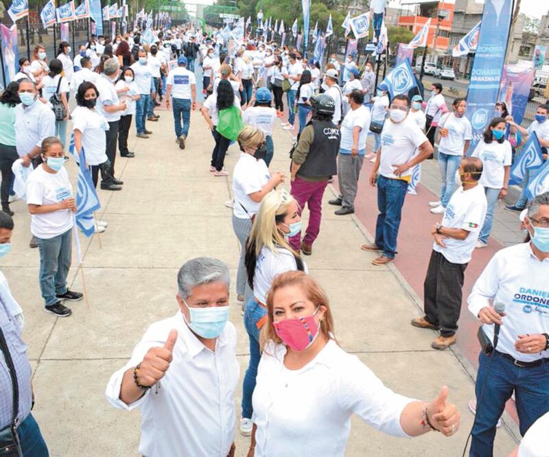El panista Daniel Ordóñez sumó a su campaña a Laura Murcia en la búsqueda por Iztacalco. Foto: ESPECIAL
