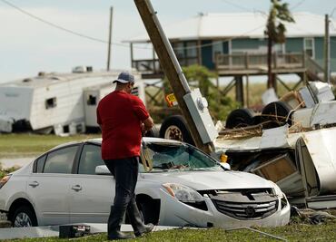 Huracán "Laura" deja al menos seis personas muertas en Estados Unidos
