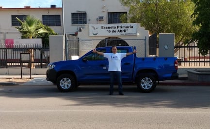 Cuánto cuesta la camioneta que Christian Nodal regaló a su maestro