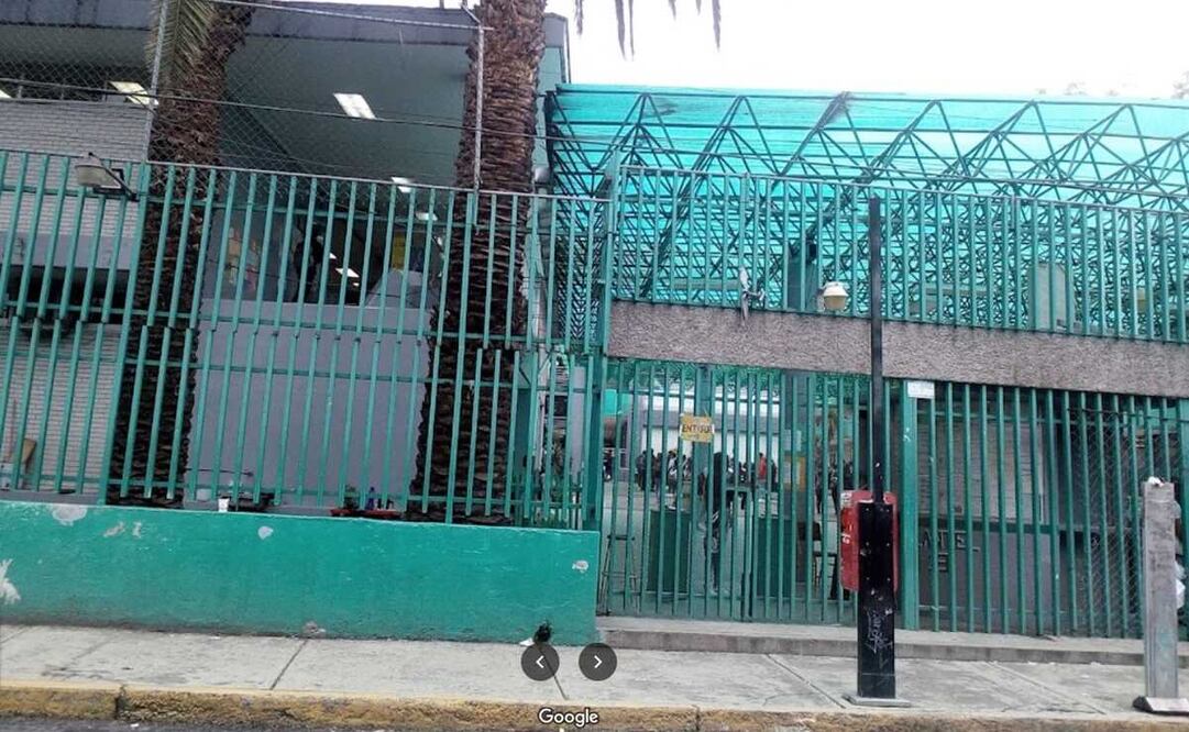 Estudiantes protestaron esta mañana a las afueras de ese plantel por los presuntos actos de acoso sexual cometidos presuntamente por compañeros y docentes. Foto: Google Street View 