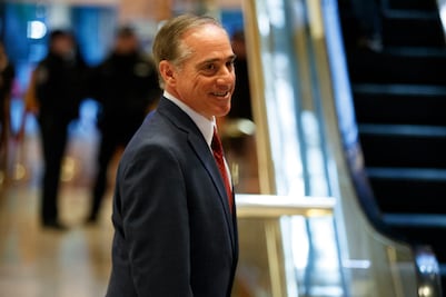 Trump nomina a David Shulkin para dirigir Asuntos de Veteranos