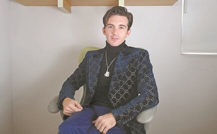 Drake Bell divide entre tacos al pastor y de bistec