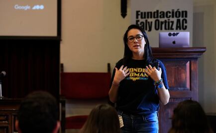 Becarios de Maepec y Fundación Ealy Ortiz reciben conferencia de Google