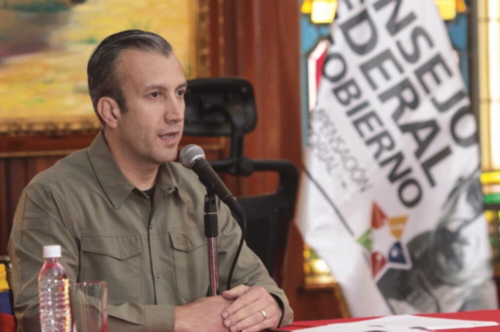 El vicepresidente Tareck El Aissami en un acto de gobierno, ayer, en Caracas. Afrimó que las acusaciones de EU en su contra son una “miserable agresión”. (EFE)