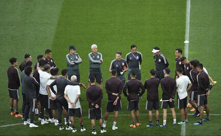 Extécnico de la Selección Mexicana, con discurso político y cerca de perder su trabajo