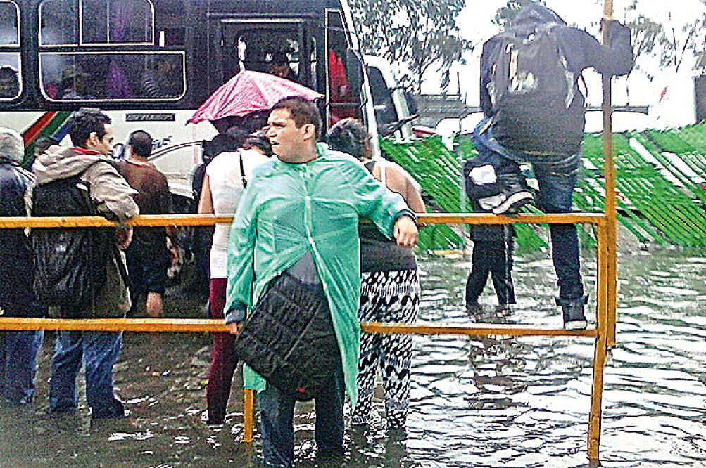 En el Colector 13 Ticomán el nivel máximo de captación y flujo es de 20 milímetros de lluvia. Cuando se inundó el paradero Indios Verdes alcanzó los 45 milímetros