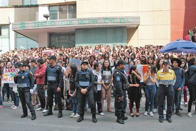 La SSP resguarda a las jóvenes 'directioners'