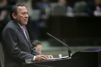 Ningún impuesto adicional a gasolina, aclara Zambrano