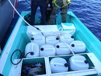 Asegura Marina más de 2 mil litros de combustible en Michoacán