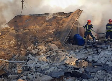 FOTOS: Rusia lanza ataque con drones y misiles a infraestructura energética de Ucrania; reportan 2 muertos