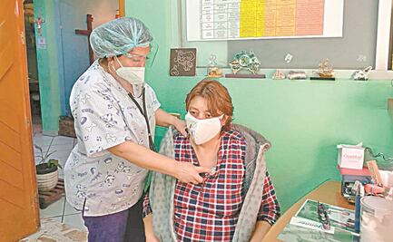 Dan primeros amparos a médicos particulares para recibir vacuna