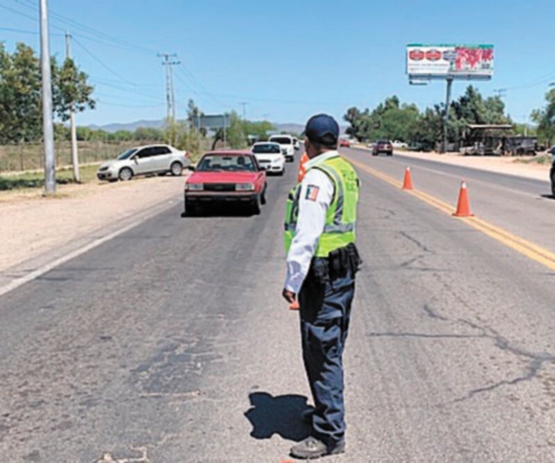 Del 20 al 26 de abril, el Departamento de Movilidad realizó mil seis infraccio n es a conductores que circularon durante la cuarentena y sin motivo justificable. Foto: AMALIA ESCOBAR. EL UNIVERSAL