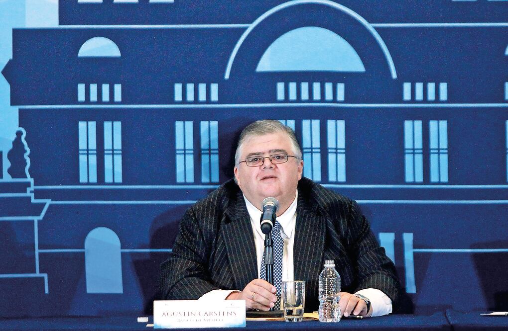 El titular del Banco de México, Agustín Carstens, dijo que la inflación está por debajo del objetivo, lo que permite mantener, por ahora, la tasa de referencia (ARCHIVO EL UNIVERSAL)