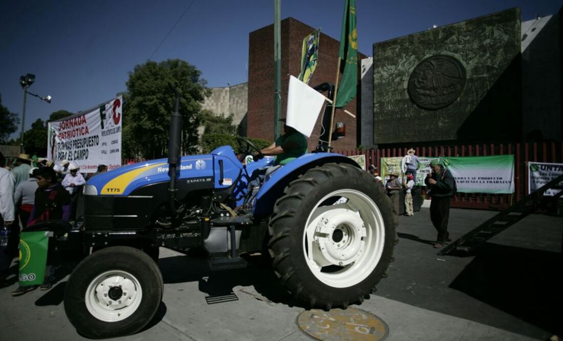 Van 2 horas de afectación vial en San Lázaro