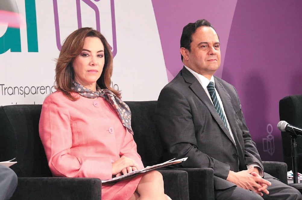 Los comisionados del Inai Blanca Lilia Ibarra y Francisco Javier Acuña hablaron del trabajo que realizan con los Poderes de la Unión. Foto/CORTESÍA