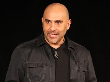 "No lo toqué", asegura Suárez Gomís sobre Vicente Serrano; "me quiso robar dinero y ahí empieza todo"