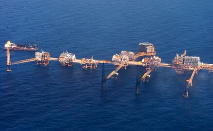 Fuel thieves raid Pemex platforms on high seas