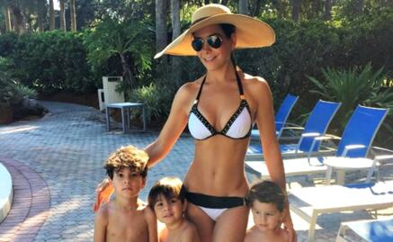 Patricia Manterola luce su figura en bikini