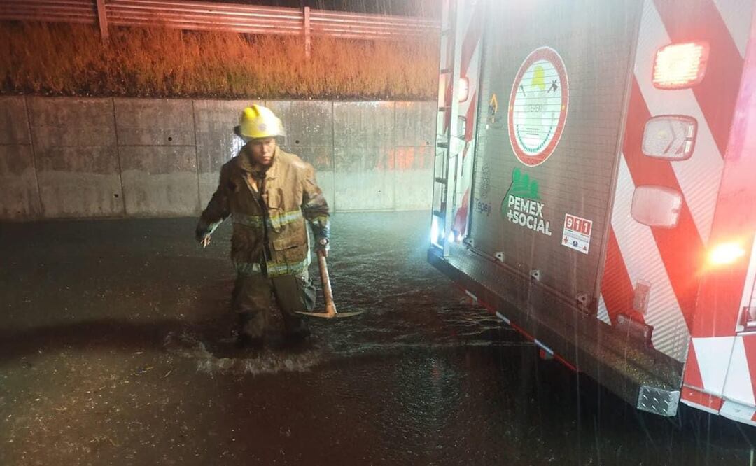 Desbordamiento del Río El Salto en Hidalgo provoca evacuaciones y daños graves. Foto: Dinorath Mota López
