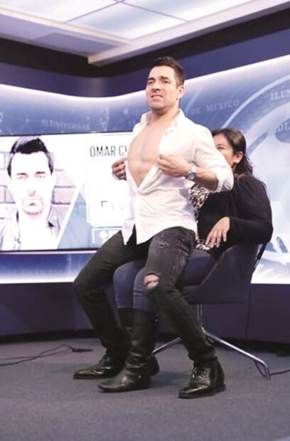 Striptease al estilo Omar Chaparro