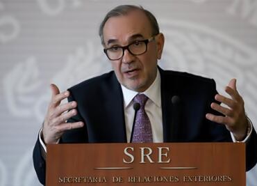 Mexican ambassador deplores "insults" in Trump's campaign