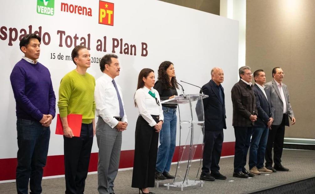 Las dirigencias y coordinadores parlamentarios de Morena, PT y PVEM anunciaron su respaldo al llamado Plan B de la presidenta Claudia Sheinbaum. Foto: Especial