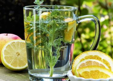 El agua de perejil ayuda a bajar los triglicéridos