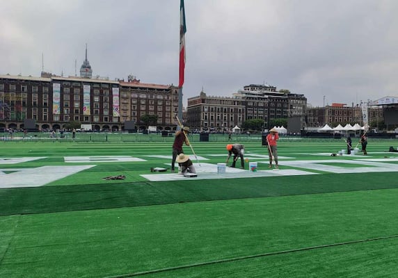 A contrarreloj, siguen los preparativos para la Mega Clase de Fútbol en el Zócalo; buscan establecer un nuevo récord Guinness