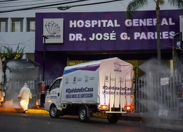 Sanitizan hospitales y espacios públicos en Morelos; van 32 muertos por Covid-19