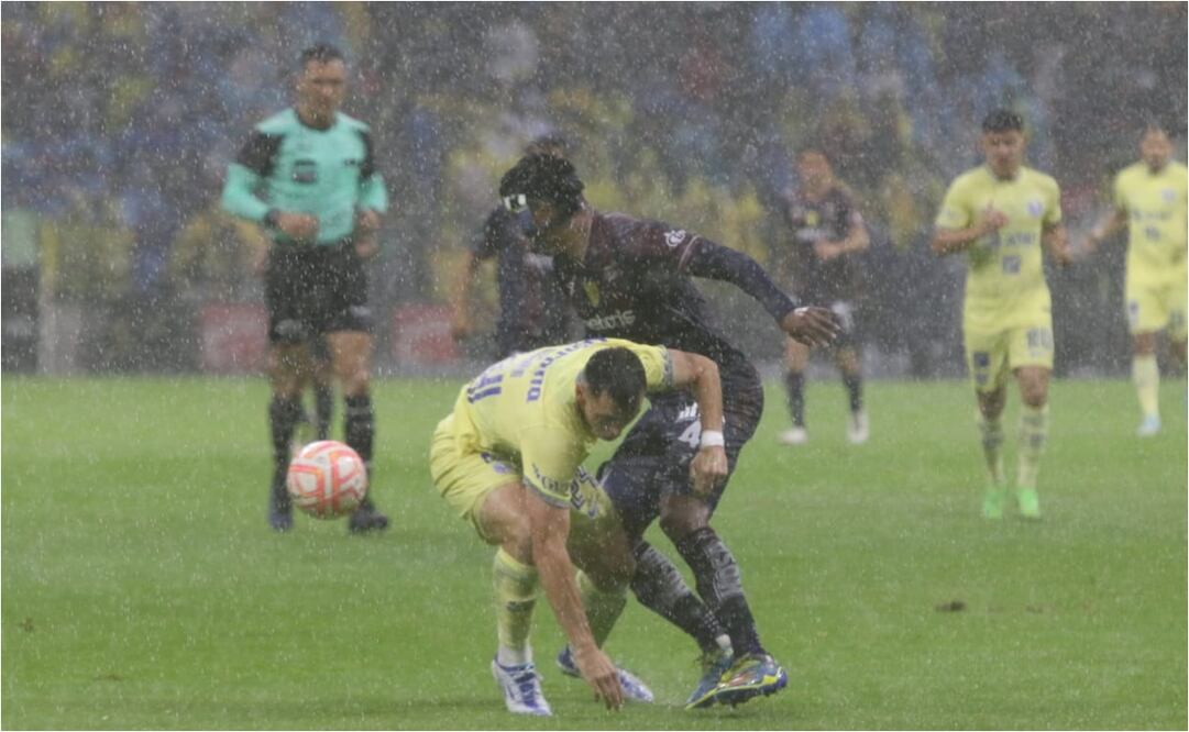 América vs Atlante se suspende por tormenta eléctrica / FOTO: CARLOS MEJÍA - EL UNIVERSAL