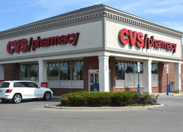 "Cooperen. No quiero lastimarlos": hombre tras asaltar una farmacia y llevarse todas las cajas de viagra