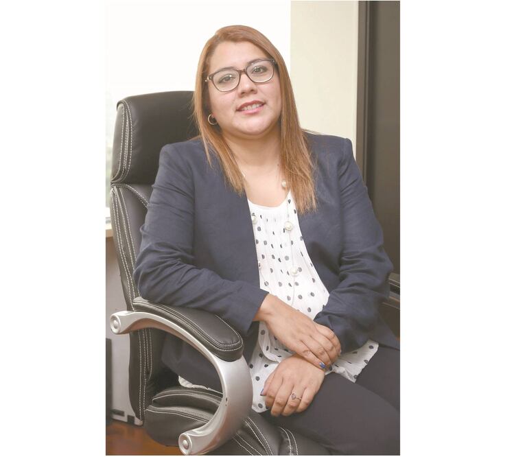 Araceli Berenice Hernández, directora general del Fideicomiso Educación Garantizada de la CDMX, dijo que beneficio se dará a conocer en breve. Foto/CARLOS MEJÍA. EL UNIVERSAL