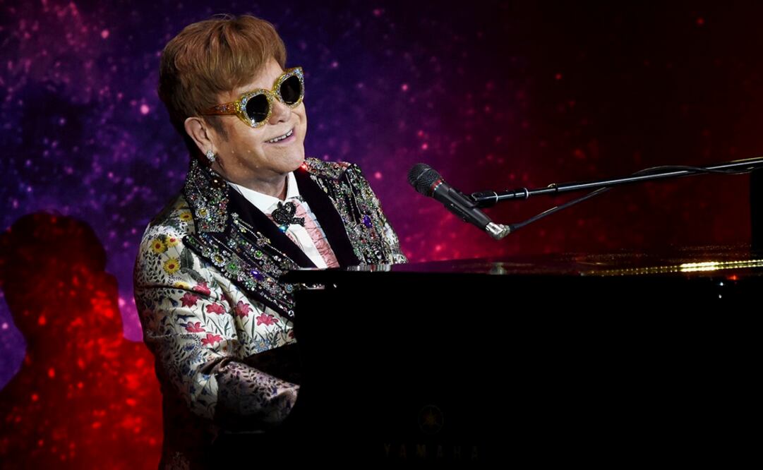 Elton John agrega 12 conciertos a su gira de despedida
