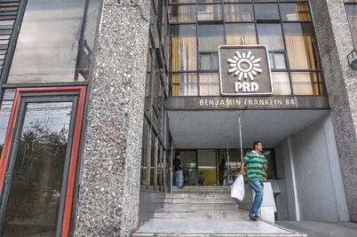 Asociación civil exige al PRD pago de deuda por cursos