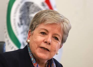 "No soy embajadora de carrera, soy embajadora a la carrera"; comisión del Senado ratifica a Alicia Bárcena en Cancillería