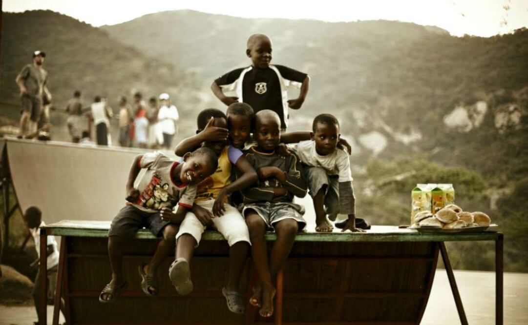 África es el destino más solicitado por los jóvenes voluntarios mexicanos. Los programas van desde apoyos en hospitales hasta organización de juegos de pelota para alejar a los niños de las adicciones. (Foto: Cortesía Mundo Joven)