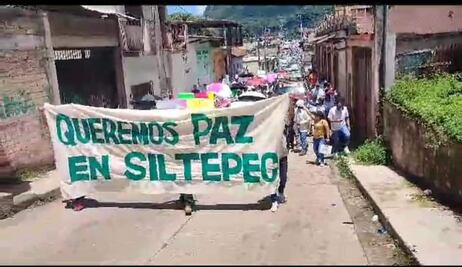 Marchan por la paz en Chiapas; "estamos sitiados", dicen pobladores sobre grupos criminales